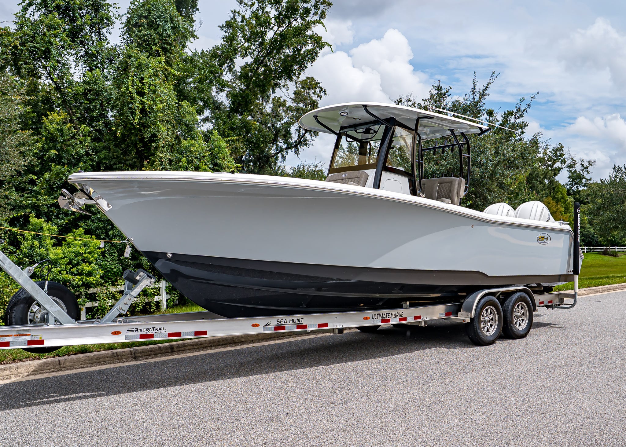 SH340 Gamefish 28 full boat view
